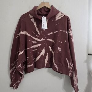 Women's Tie-Dye Sweatshirt